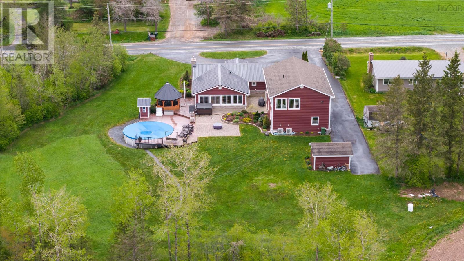 8805 Highway 14 - 37