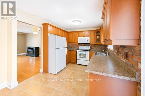 60 GONDOLA CRESCENT - 15