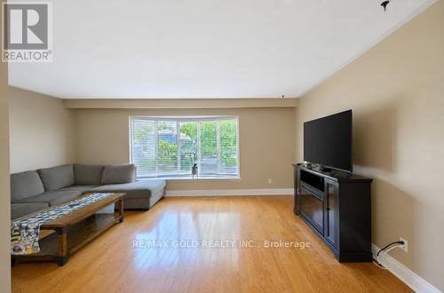 60 GONDOLA CRESCENT - 17