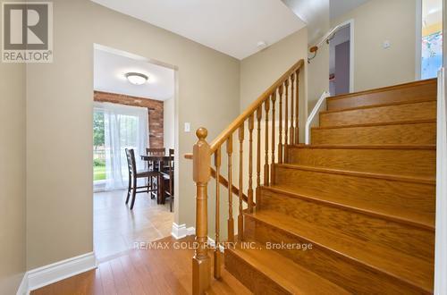 60 GONDOLA CRESCENT - 21