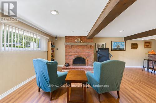 60 GONDOLA CRESCENT - 34