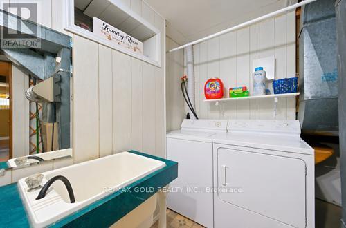 60 GONDOLA CRESCENT - 35