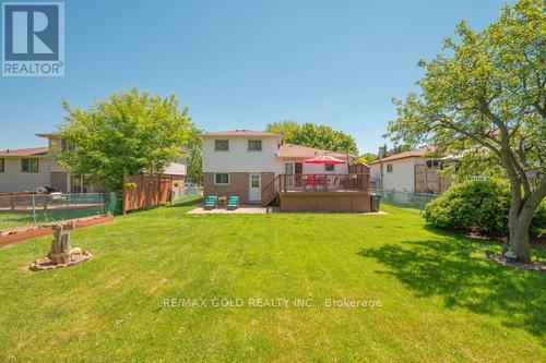 60 GONDOLA CRESCENT - 41