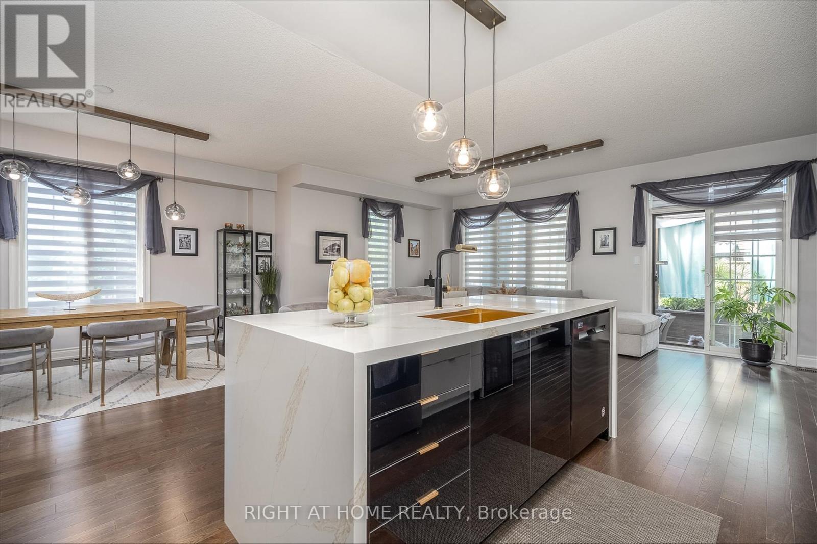 1192 RASPBERRY TERRACE - 12