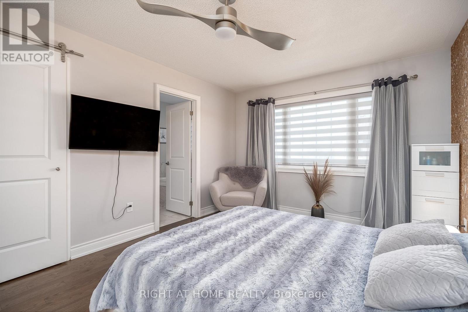 1192 RASPBERRY TERRACE - 20