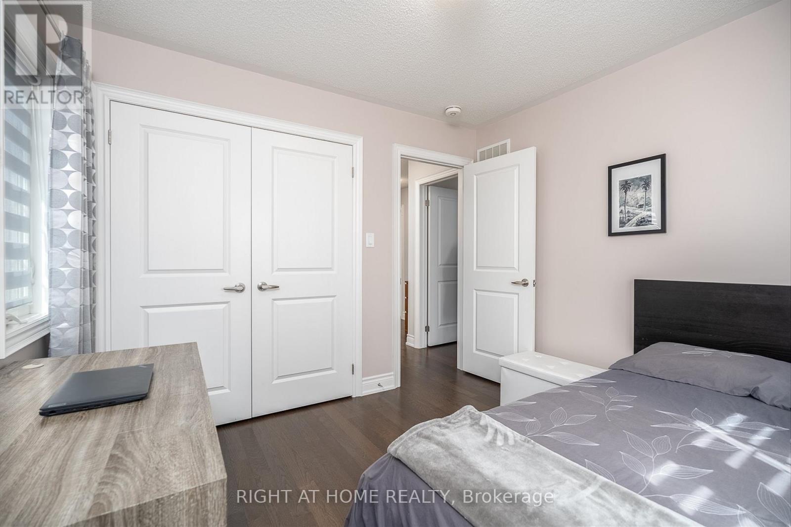 1192 RASPBERRY TERRACE - 30