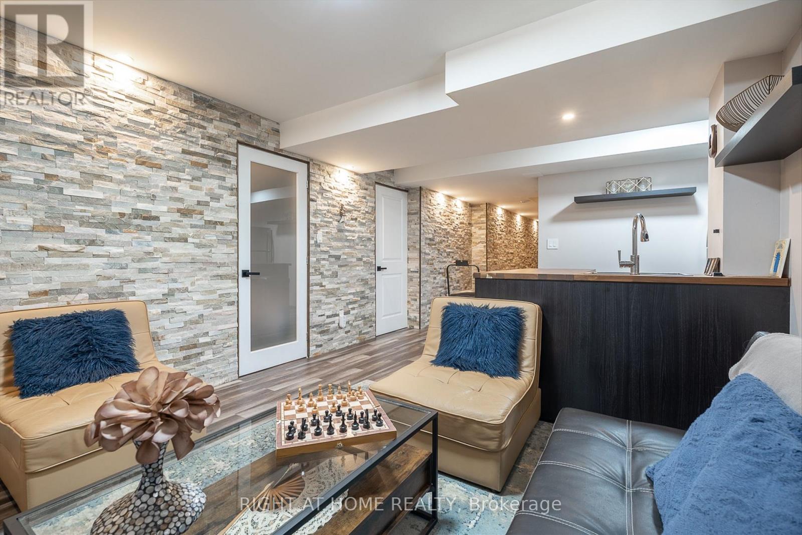 1192 RASPBERRY TERRACE - 34