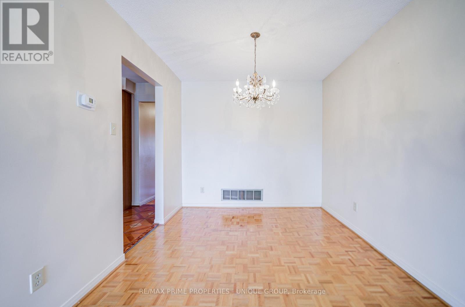 9 CAPSTAN COURT - 12