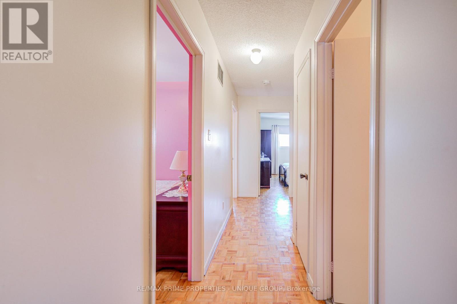 9 CAPSTAN COURT - 23