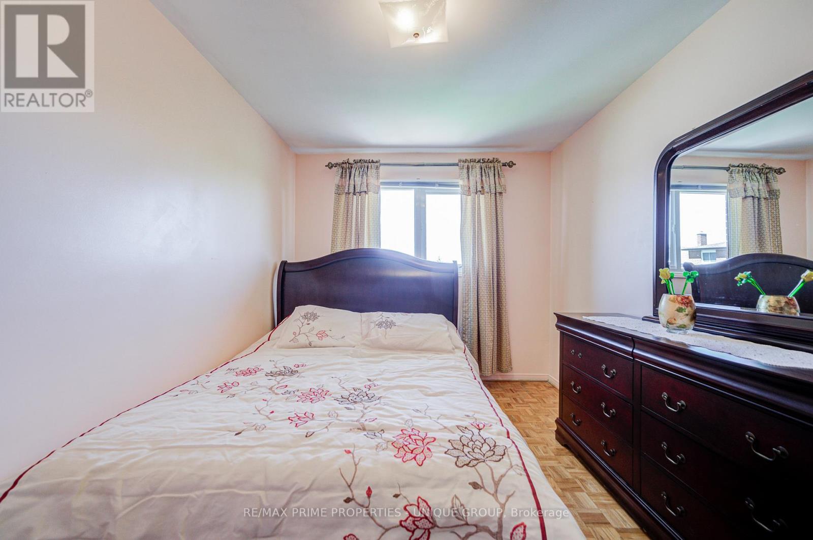 9 CAPSTAN COURT - 26