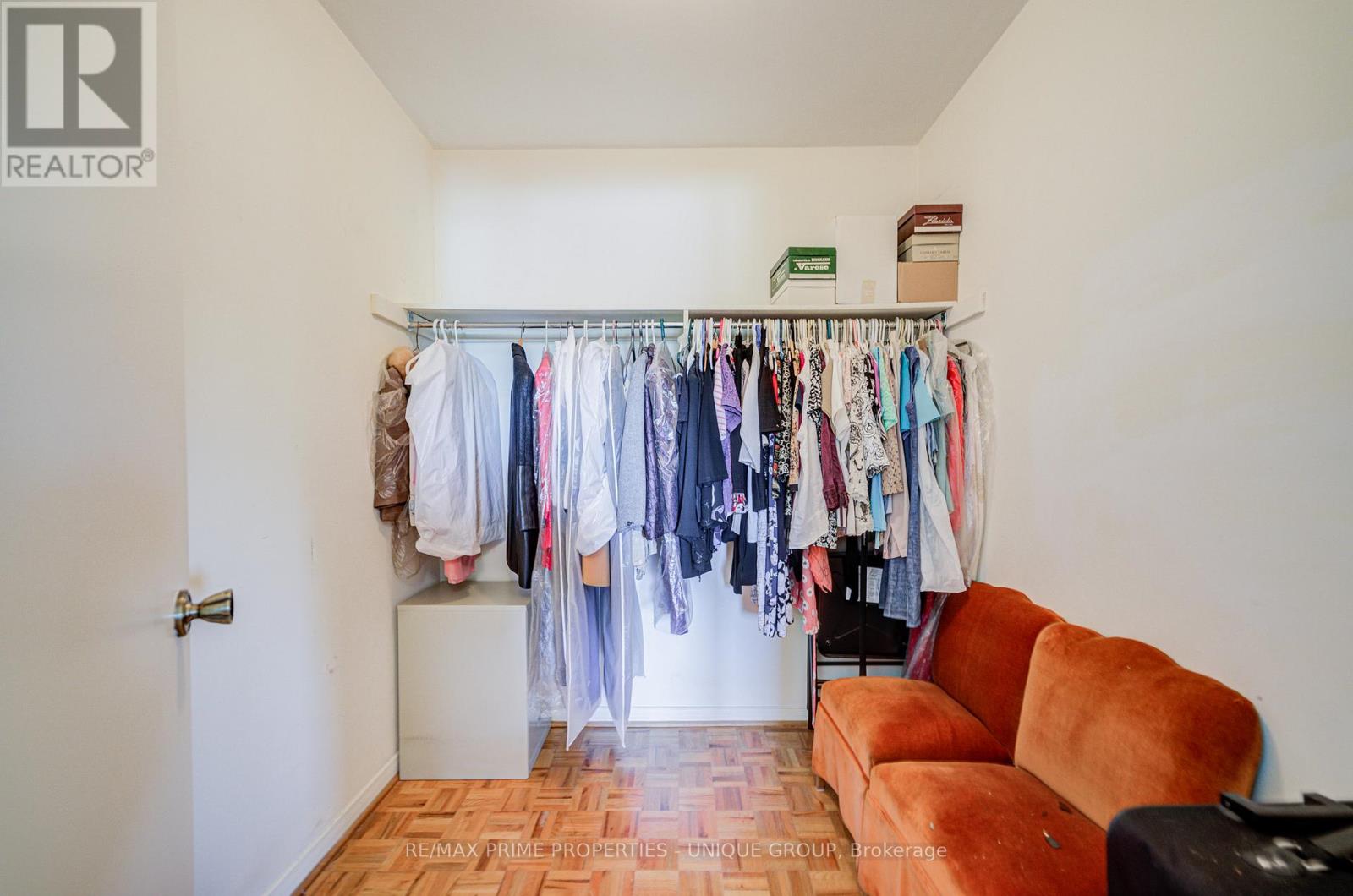 9 CAPSTAN COURT - 33