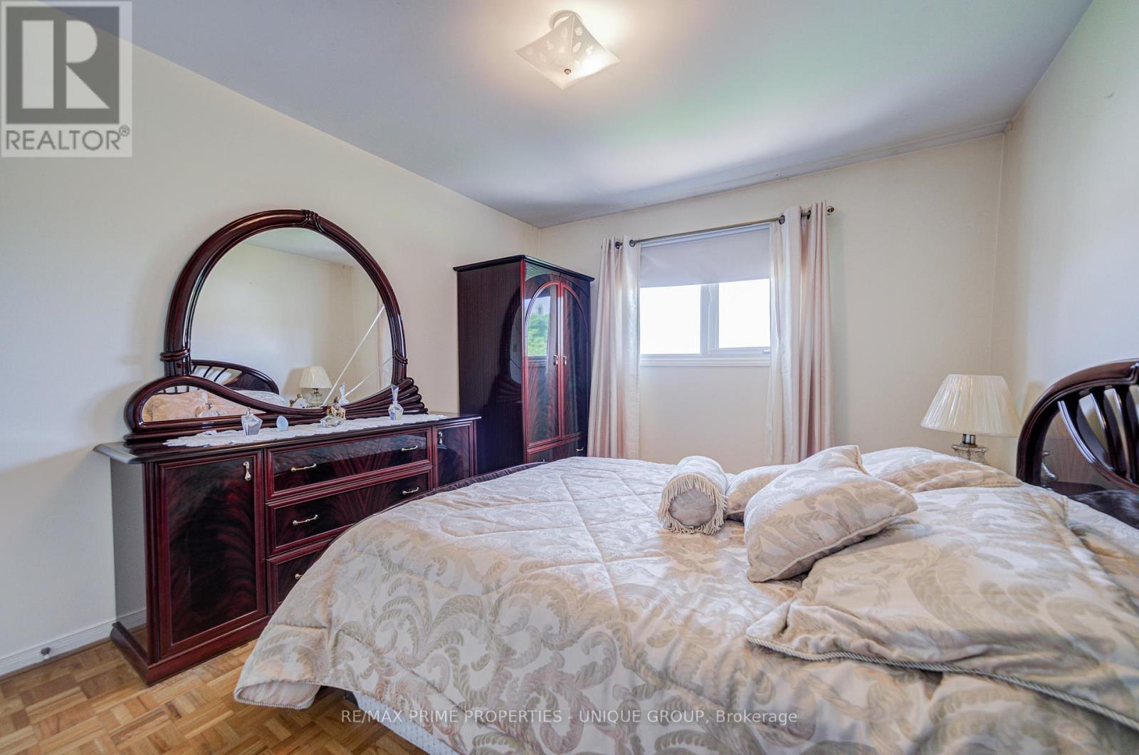 9 CAPSTAN COURT - 34