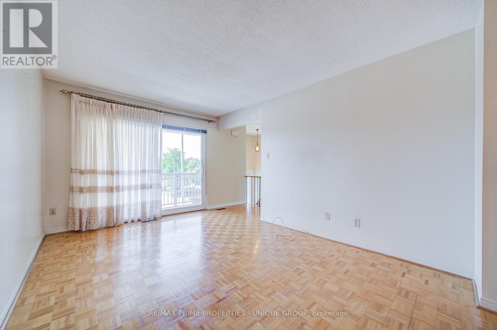 9 CAPSTAN COURT - 7