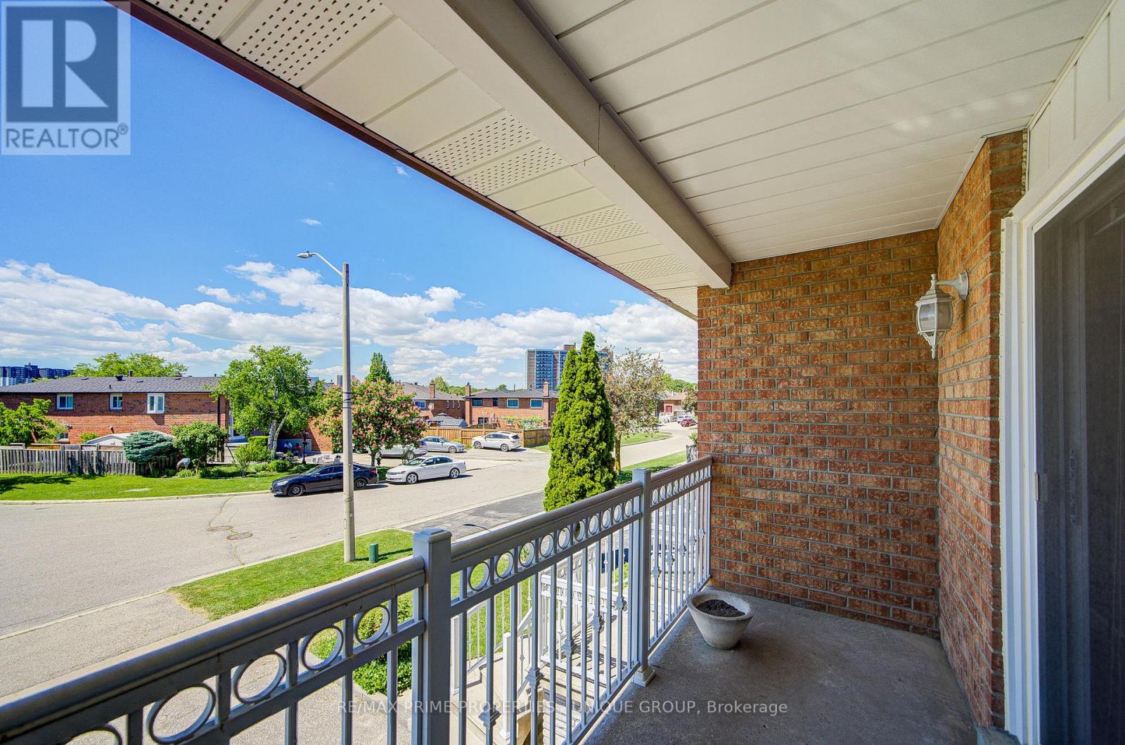 9 CAPSTAN COURT - 9