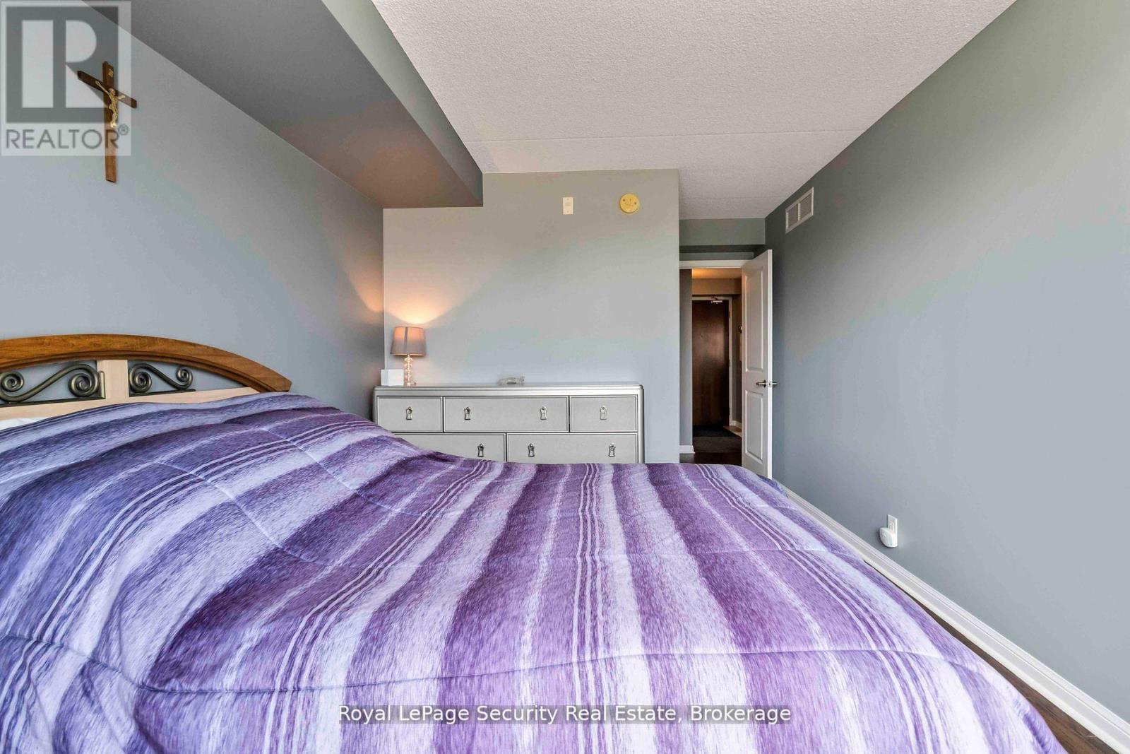 #210 50 VIA ROSEDALE WAY - 23