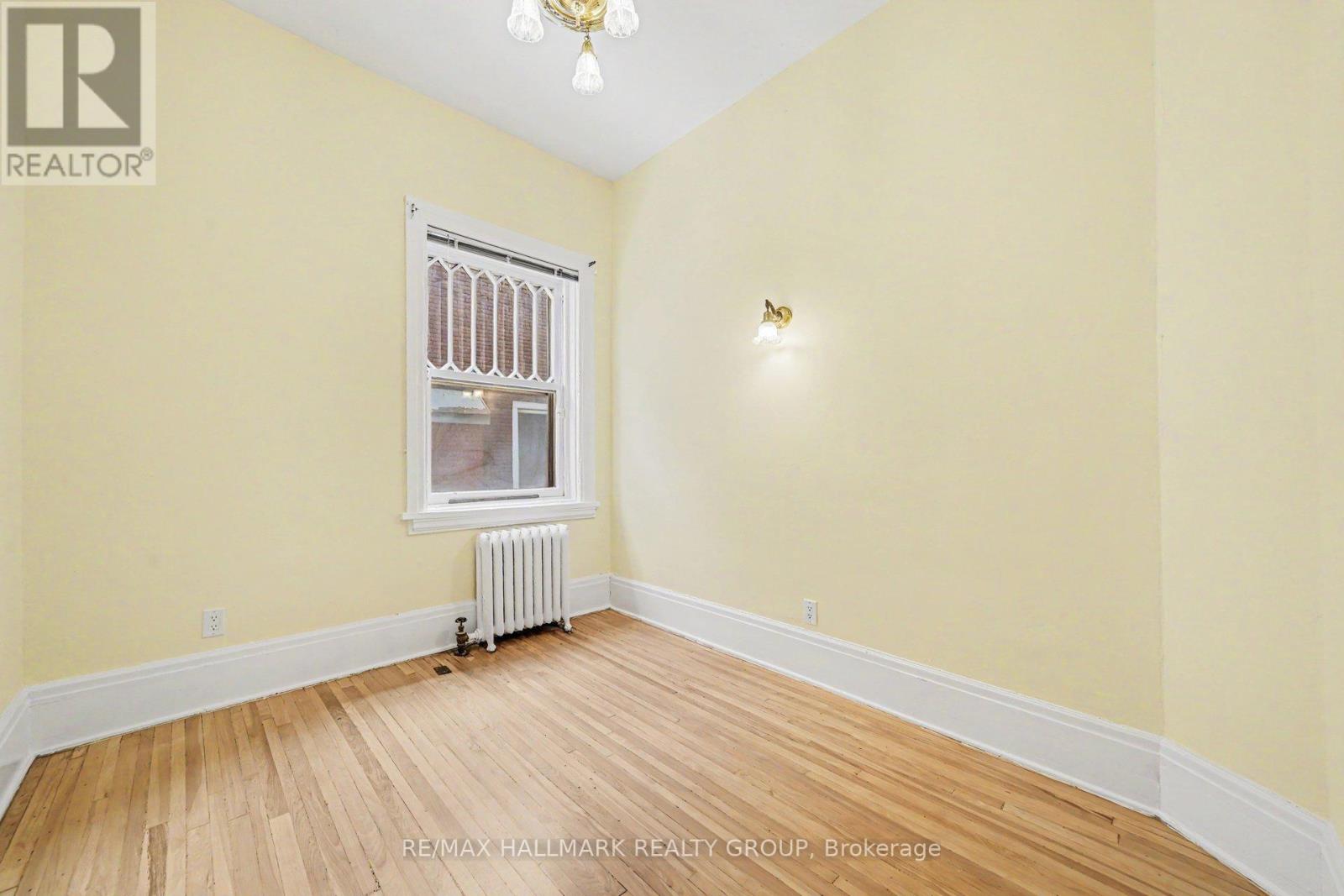 1 Bed, 1 Bath Multi-Family for Rent in Ottawa – 4 – 413 ELGIN STREET, Ottawa – MLS# X13235784 - Image 13