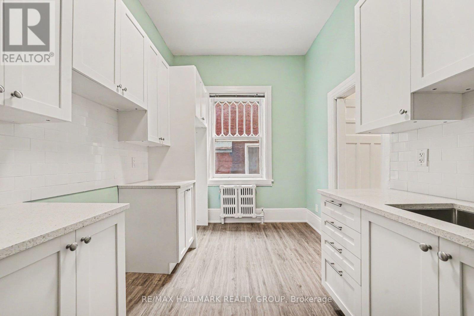 1 Bed, 1 Bath Multi-Family for Rent in Ottawa – 4 – 413 ELGIN STREET, Ottawa – MLS# X13235784 - Image 11