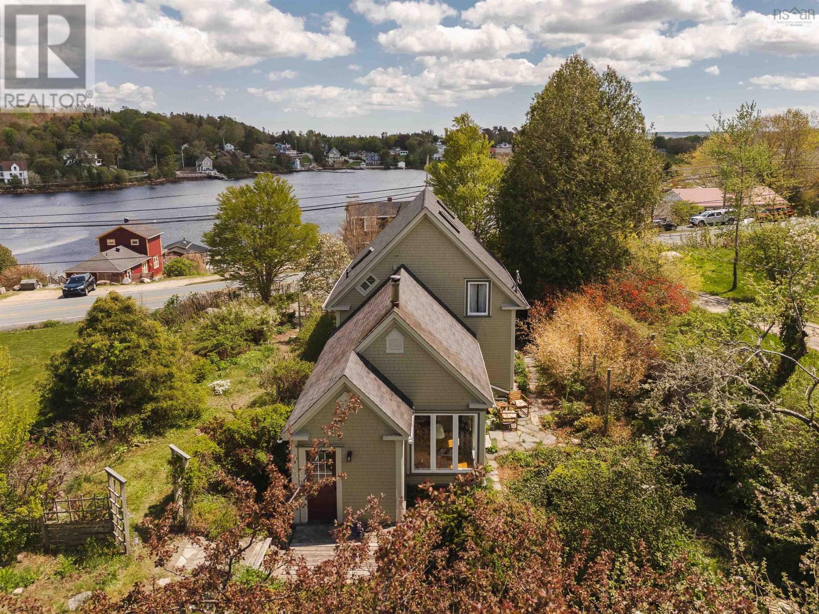 10317 St Margarets Bay Road - 2