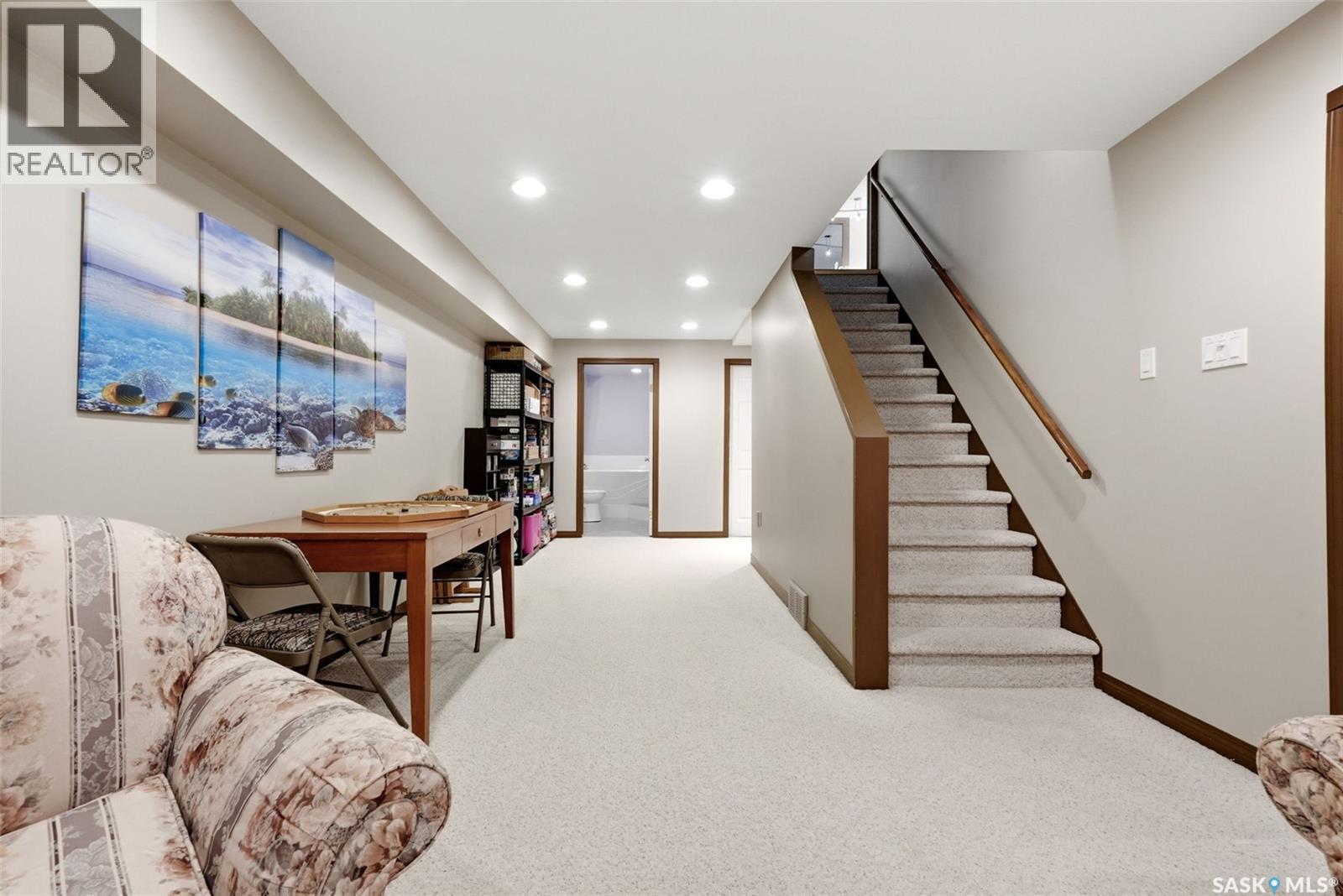 1358 Lapchuk CRESCENT N - 42