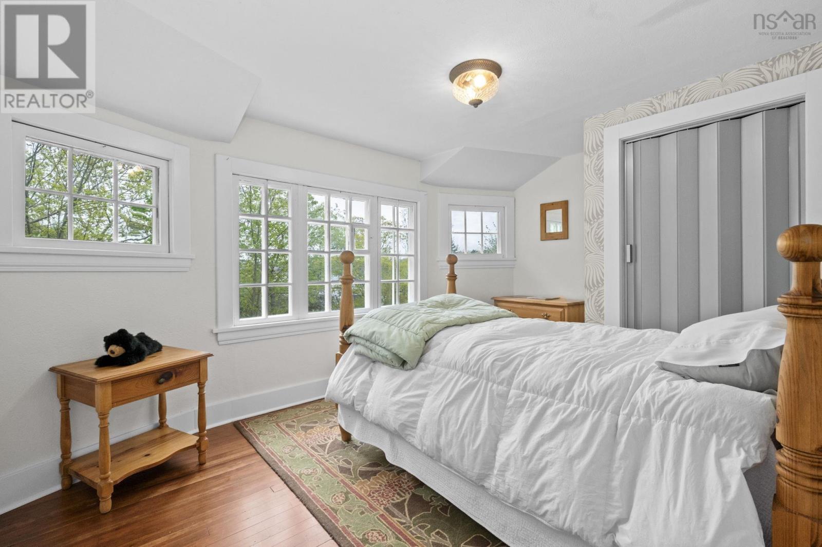 Property 24 of 47 of 23 Golf Links Road