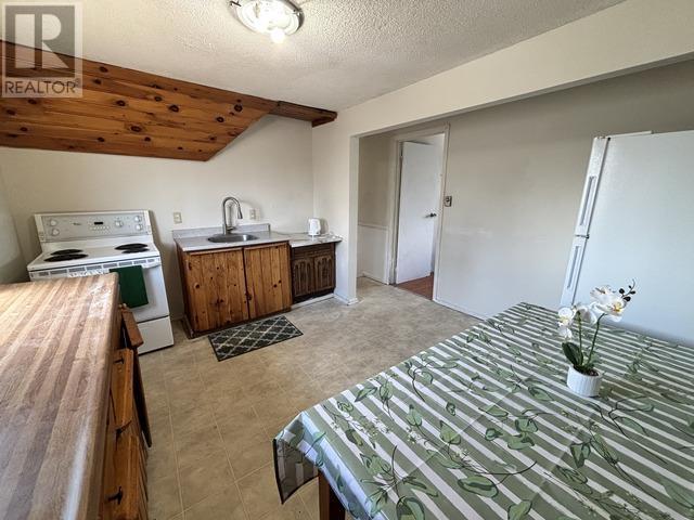 660 Lennox AVE - 30