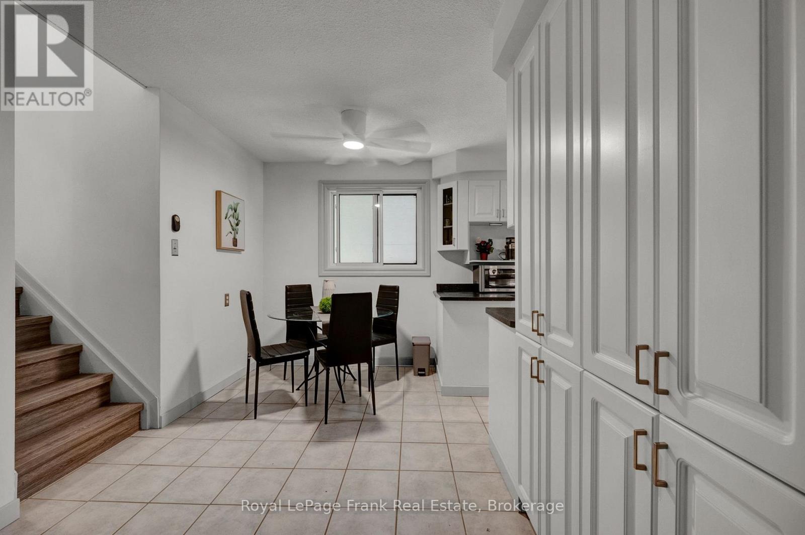 576 ANNANDALE STREET - 22