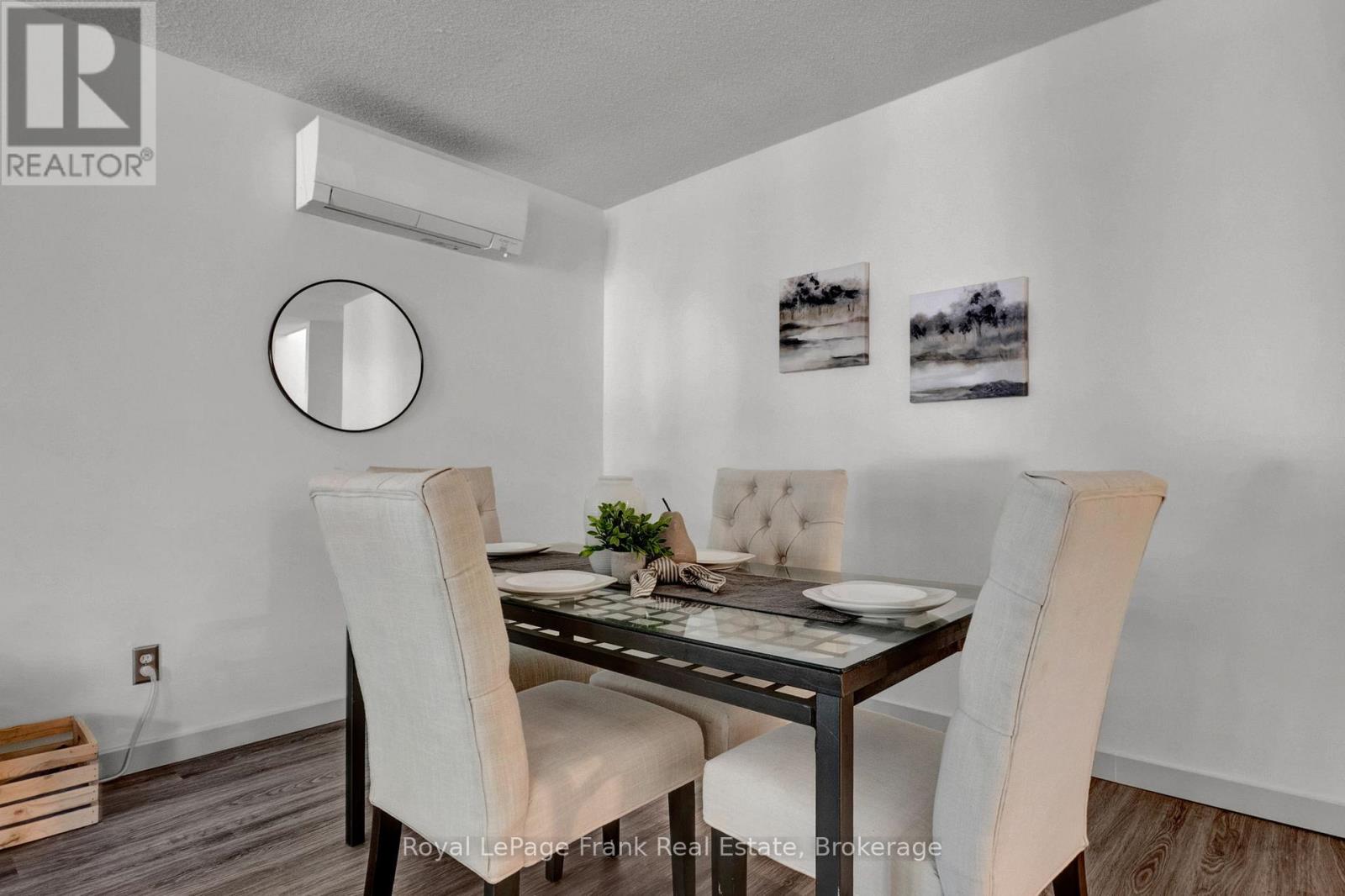 576 ANNANDALE STREET - 32