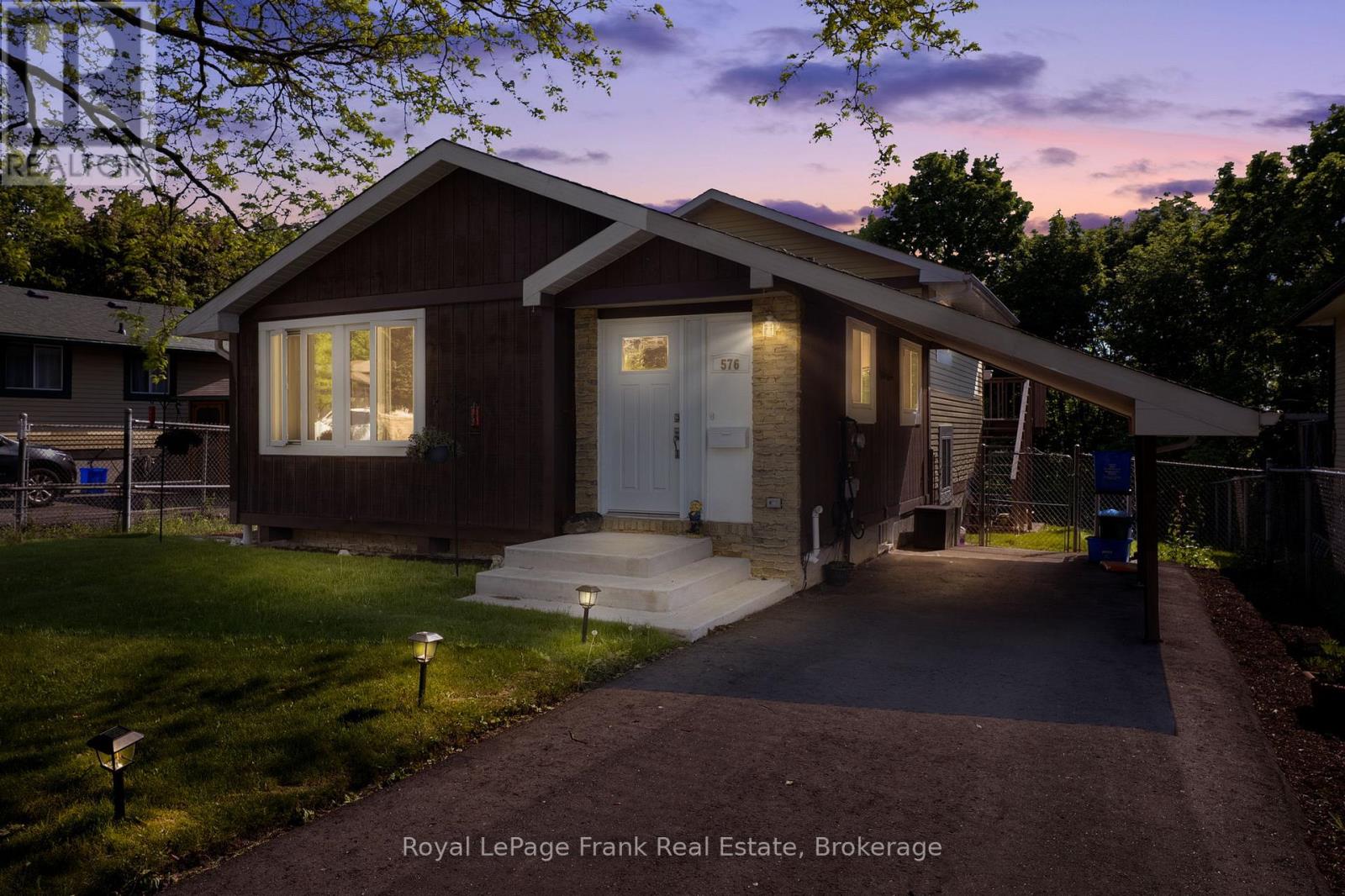 576 ANNANDALE STREET - 50
