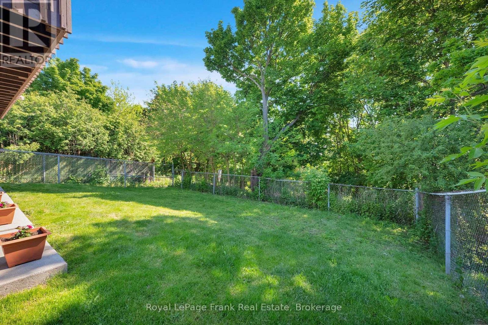 576 ANNANDALE STREET - 8