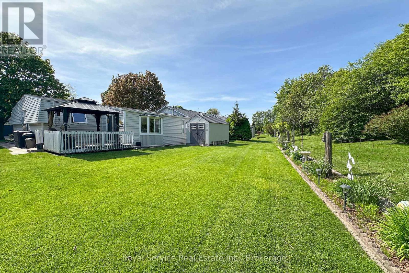 3 FAIRWAY DRIVE - 32