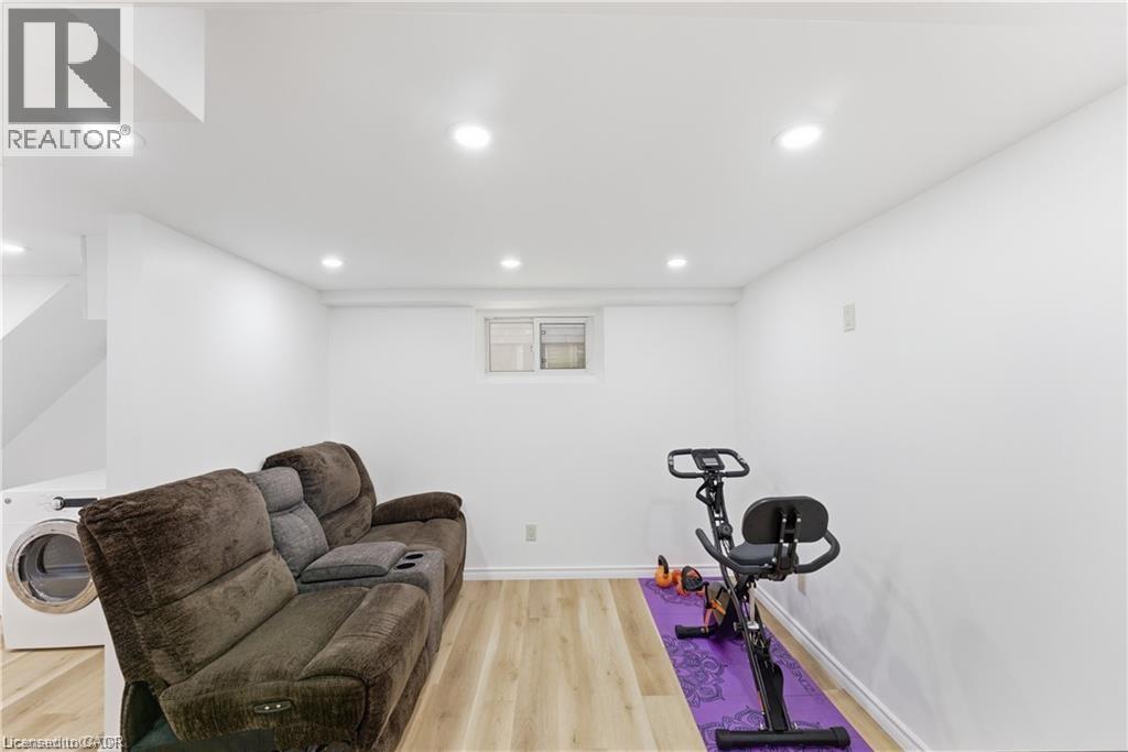243 GENEVA Street - 16