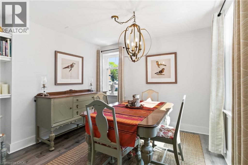 8 TOLHURST Avenue - 13