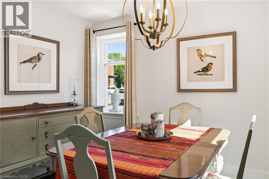 8 TOLHURST Avenue - 16