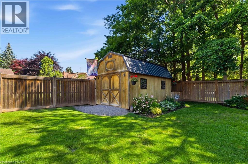 8 TOLHURST Avenue - 43