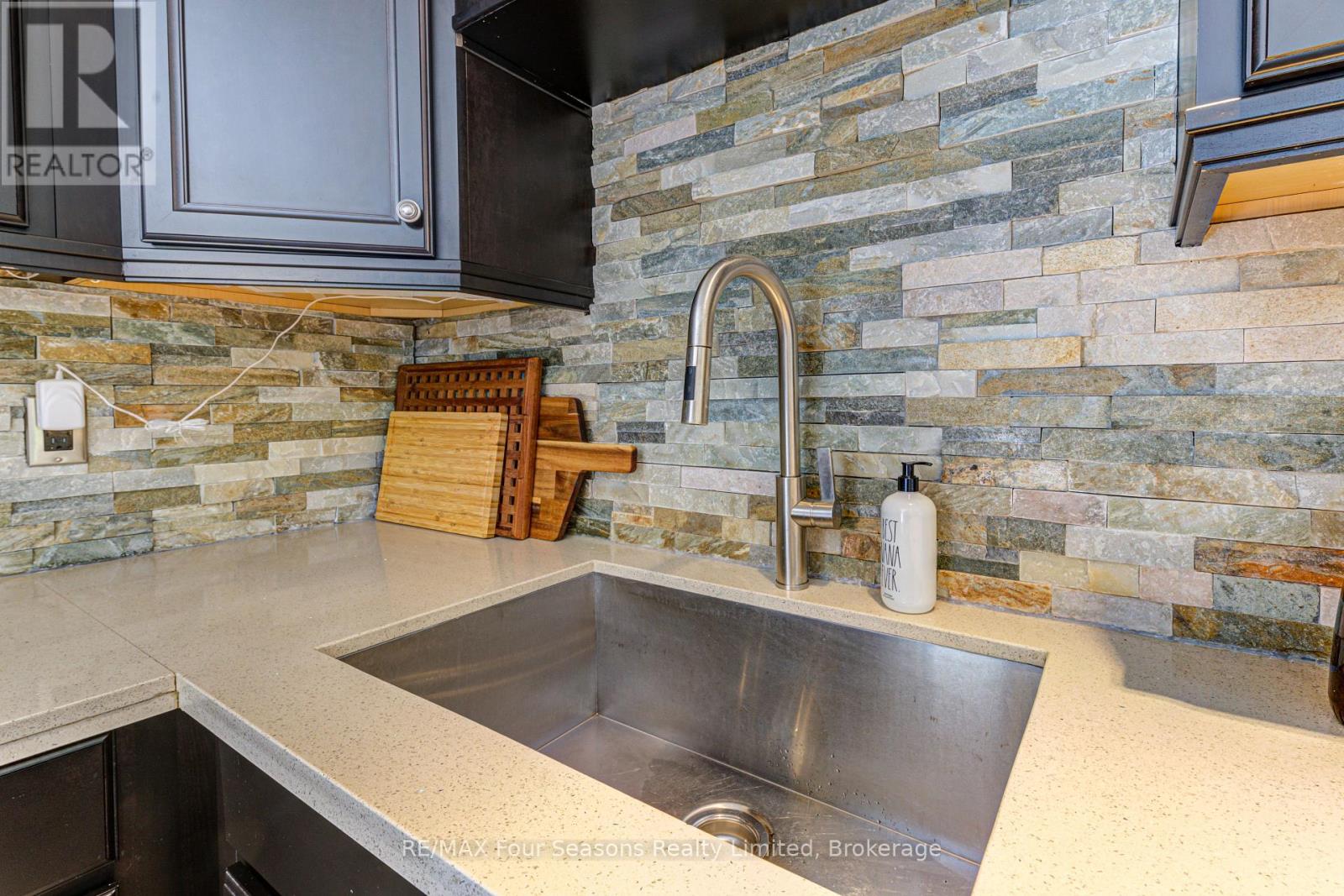 471 OXBOW CRESCENT - 17