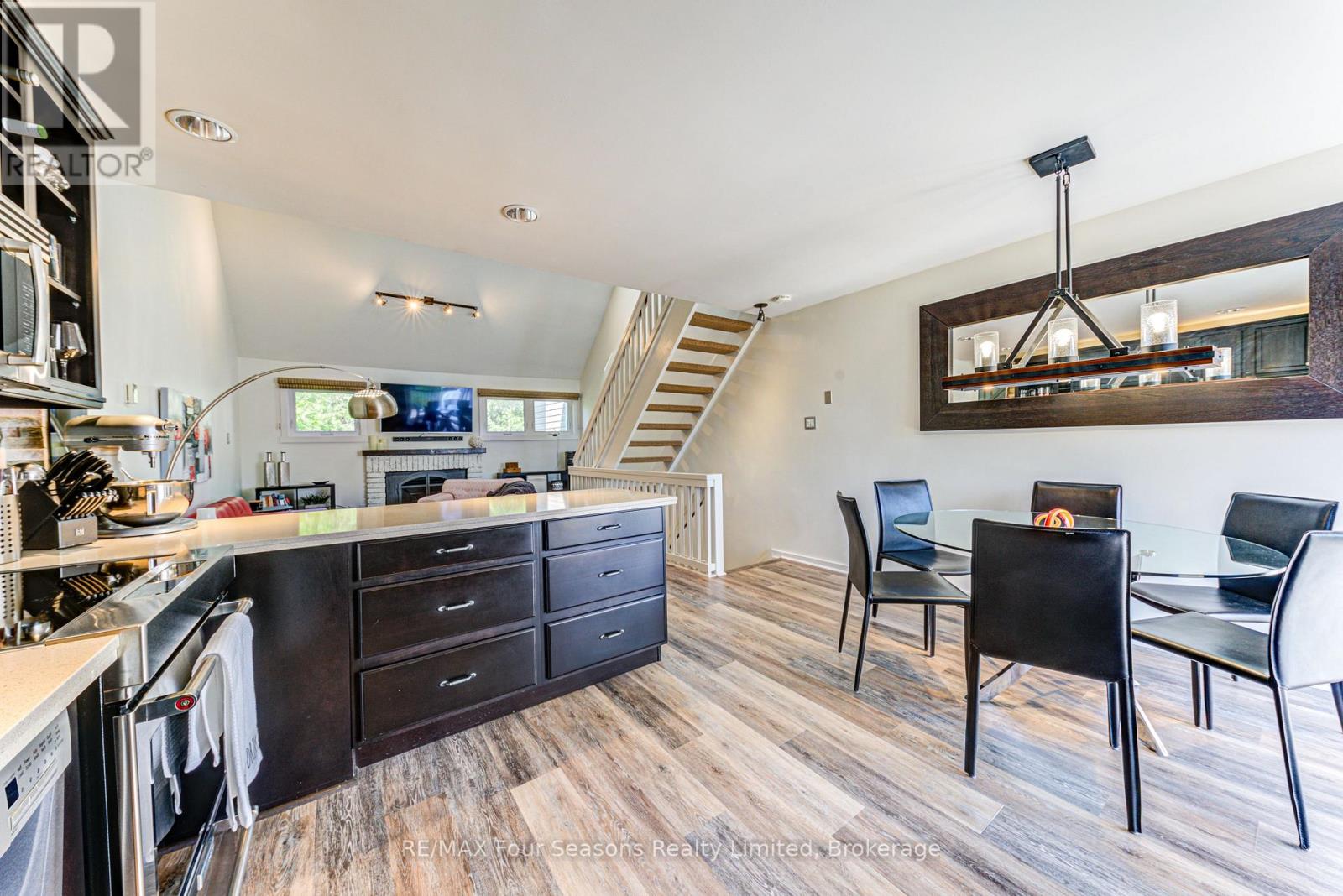 471 OXBOW CRESCENT - 19