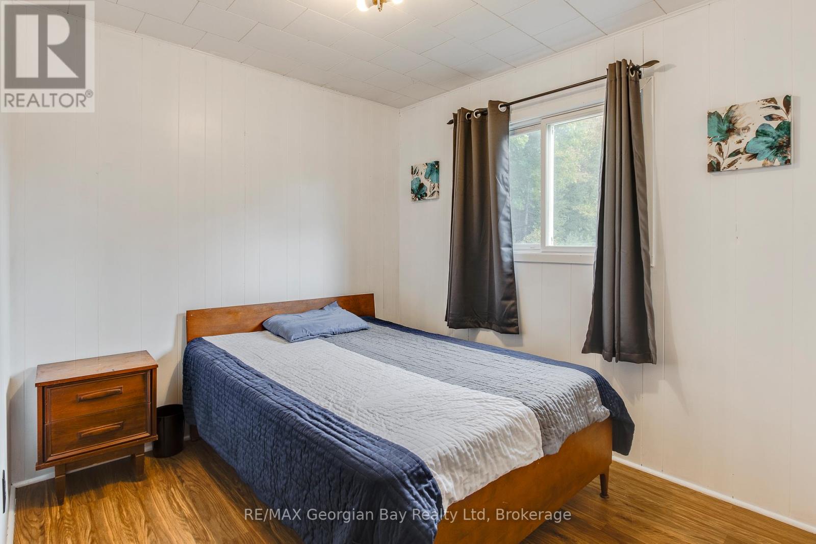 69 ALBERT AVENUE - 20