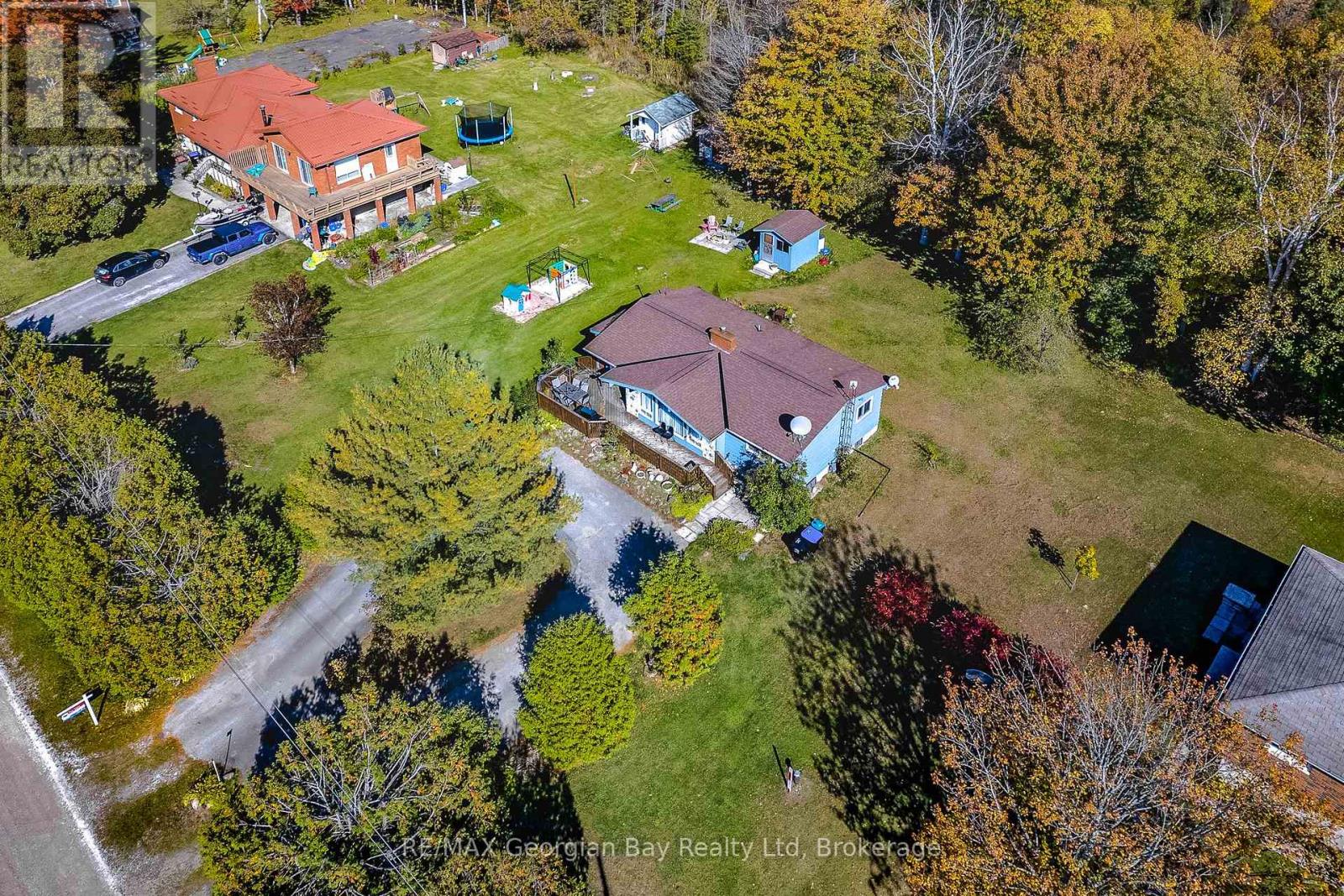 69 ALBERT AVENUE - 3