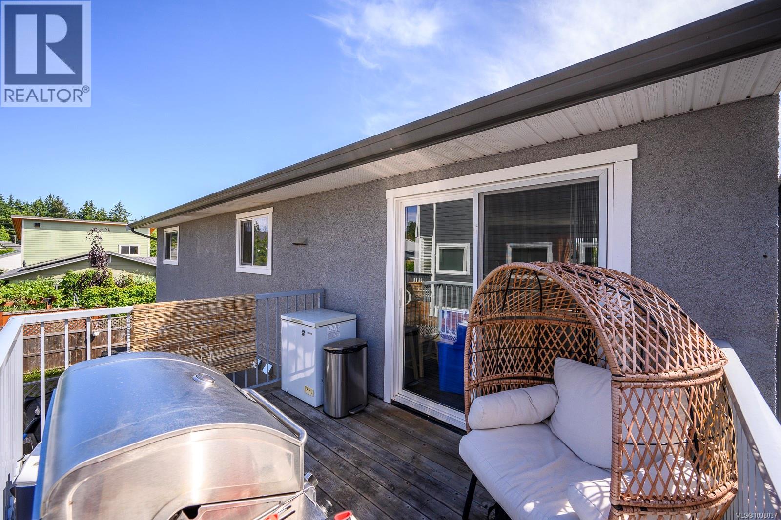 3303 Seventh St - 48