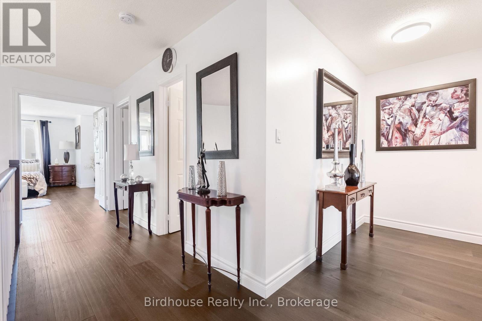26 WALKER STREET - 24