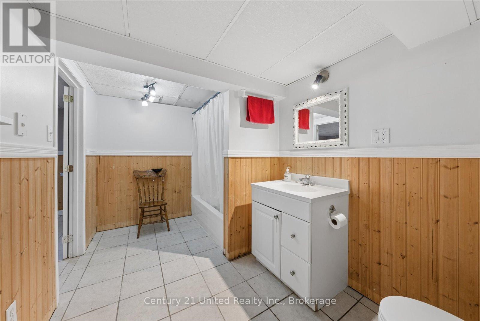 193 SHELBOURNE STREET - 41