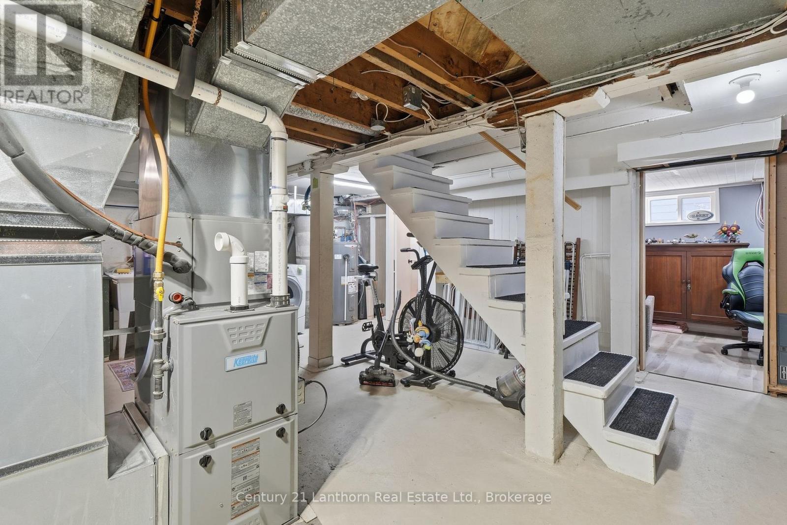 239 FOSTER AVENUE - 38