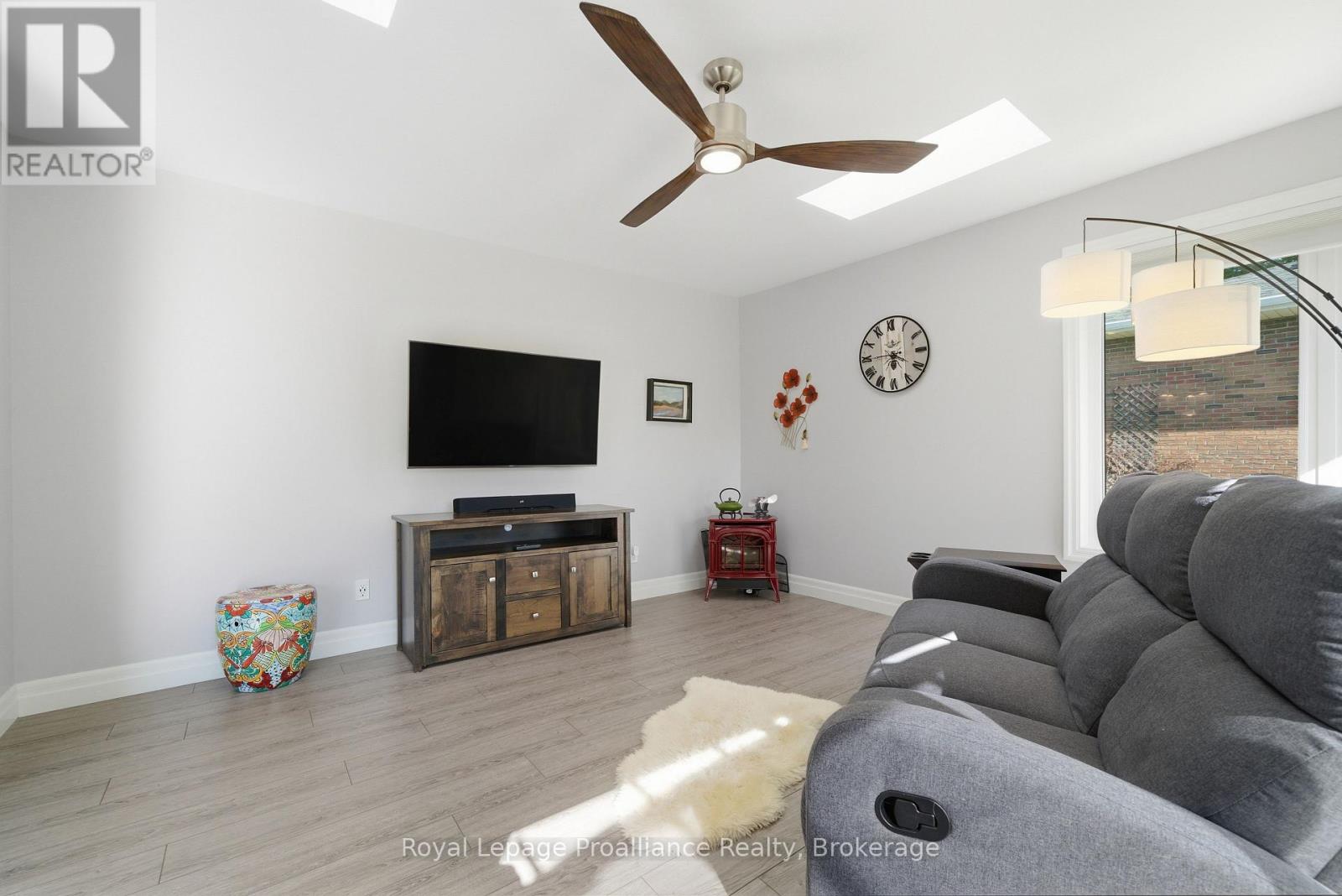 568 WHITES ROAD - 14