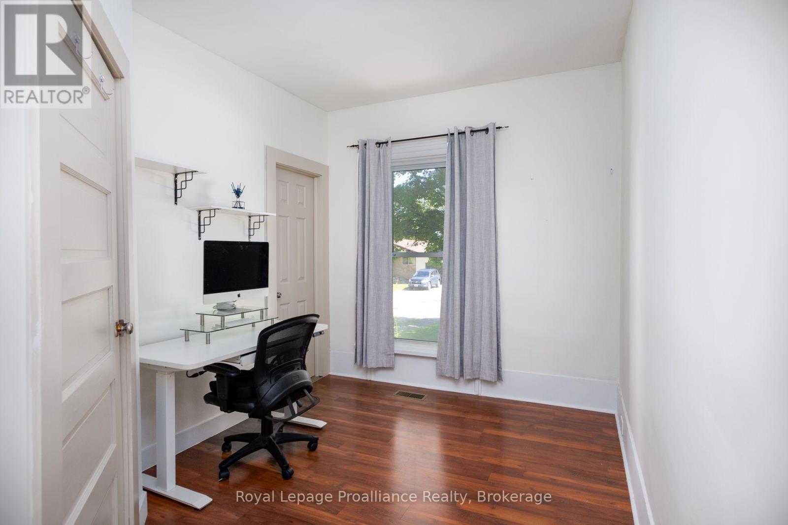 7 SIMMONS STREET - 13
