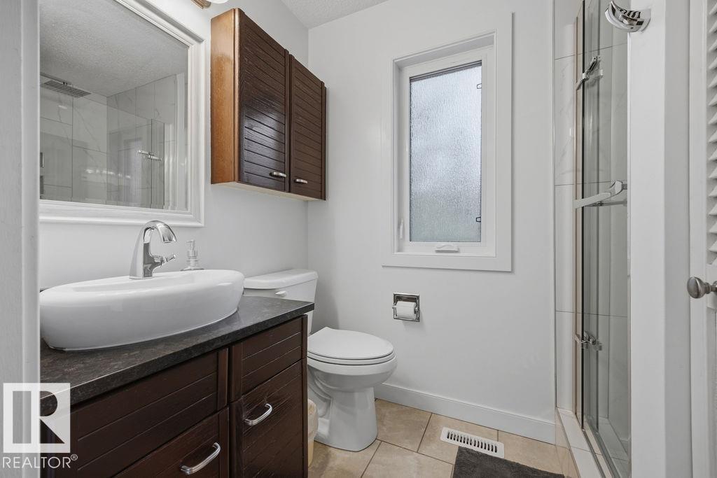 31 WENTWORTH CR — photo 24
