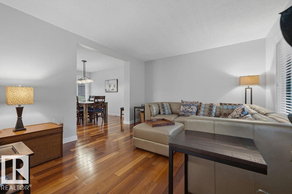 31 WENTWORTH CR — photo 7