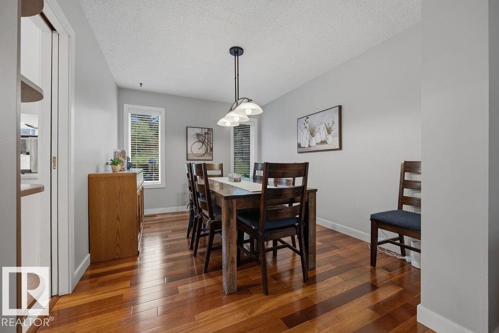 31 WENTWORTH CR — photo 8