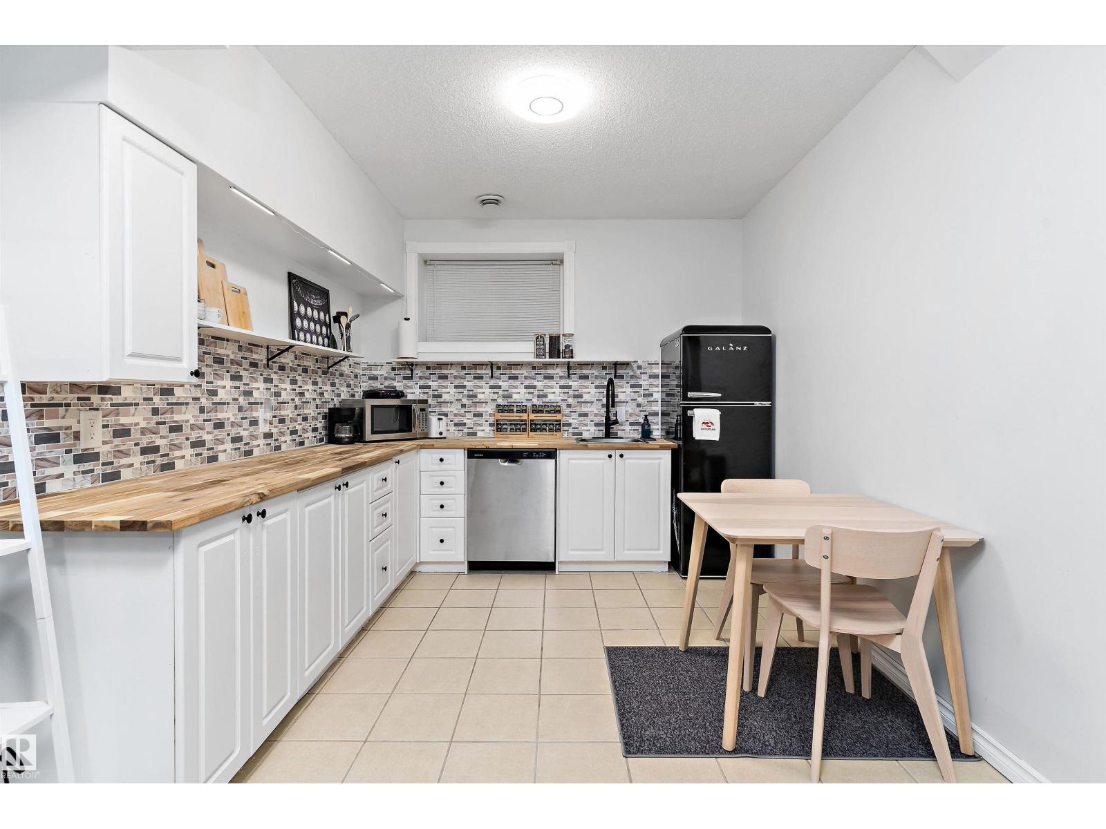 16609 58A ST NW - 35