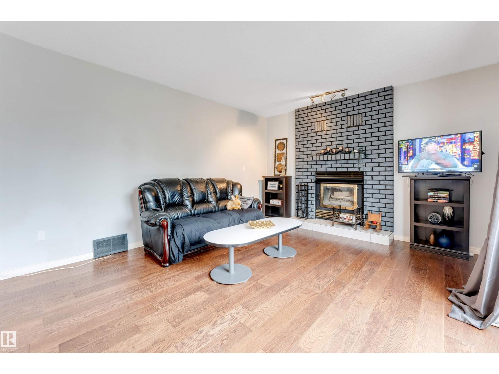 #390 50512 RGE RD 245 - 16