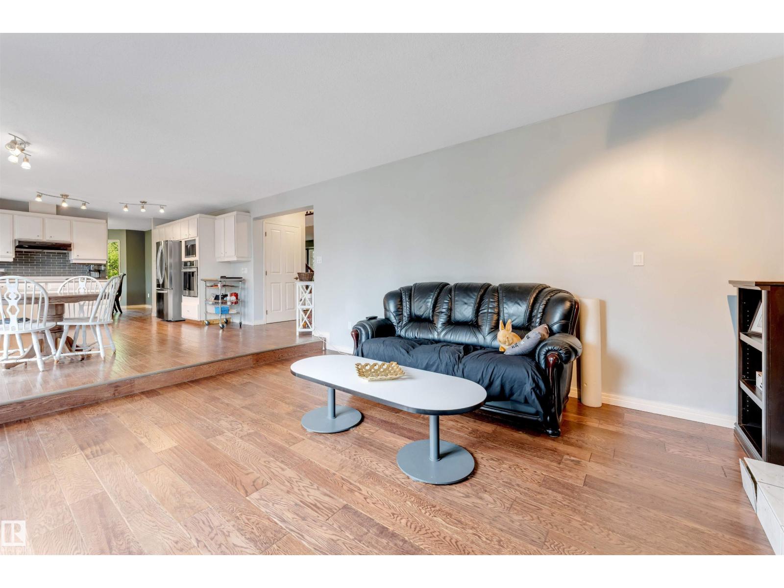 #390 50512 RGE RD 245 - 17